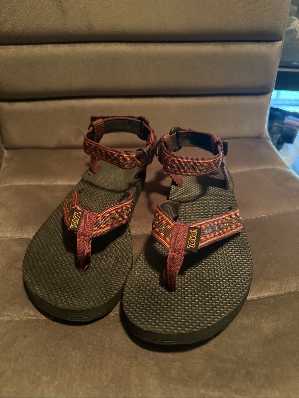 Women’s Teva Sandals Size 8
